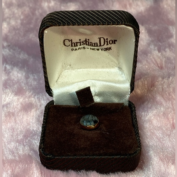 Vintage Tie Tack w/Chain - Picture 4 of 8